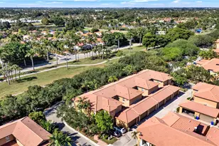 1121 SW 147th Ter, Pembroke Pines, FL 33027 - Photo 31