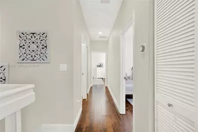 1121 SW 147th Ter, Pembroke Pines, FL 33027 - Photo 19