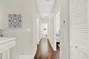 1121 SW 147th Ter, Pembroke Pines, FL 33027 - Photo 19