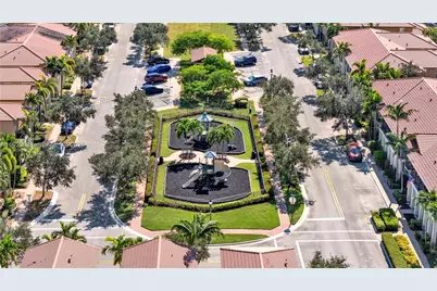 1121 SW 147th Ter, Pembroke Pines, FL 33027 - Photo 27