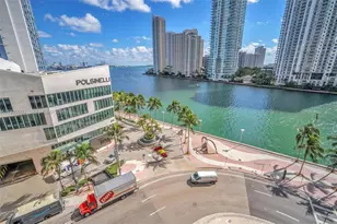 300 S Biscayne Blvd, Miami, FL 33131 - Photo 5