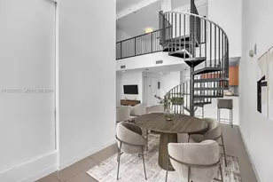 300 S Biscayne Blvd, Miami, FL 33131 - Photo 9