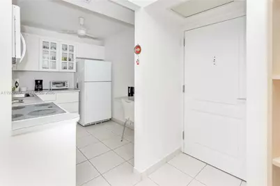 3625 N Country Club Dr #1804, Aventura, FL 33180 - Photo 7