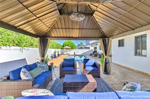 8445 NW 165th Terrace, Miami Lakes, FL 33016 - Photo 23