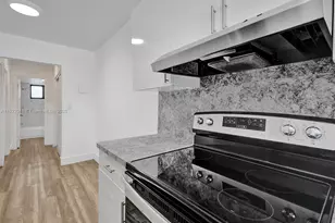 114 SE 8th St, Hallandale Beach, FL 33009 - Photo 21