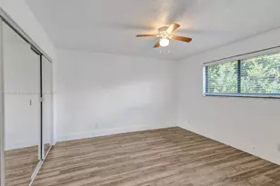 114 SE 8th St, Hallandale Beach, FL 33009 - Photo 25