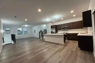 10473 NW 82nd St, Doral, FL 33178 - Photo 13