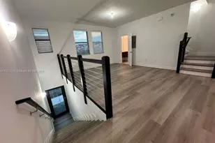 10473 NW 82nd St, Doral, FL 33178 - Photo 15