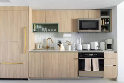 159 NE 6th St #3209, Miami, FL 33132 - Photo 13