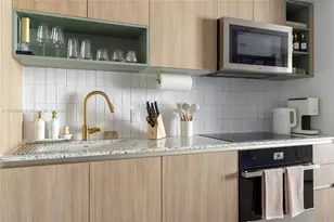 159 NE 6th St, Miami, FL 33132 - Photo 11