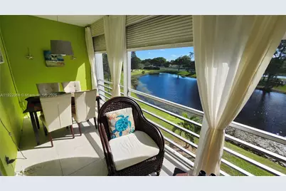 3143 Cambridge G #3143, Deerfield Beach, FL 33442 - Photo 3