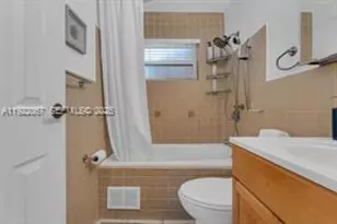 37 SW 11th St, Dania Beach, FL 33004 - Photo 19