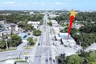 11851 W Dixie Hwy, Miami, FL 33161 - Photo 1