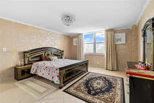 250 174th St, Sunny Isles Beach, FL 33160 - Photo 27