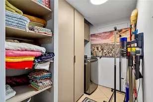 250 174th St, Sunny Isles Beach, FL 33160 - Photo 31