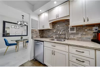 1200 West Ave #PH-15, Miami Beach, FL 33139 - Photo 9