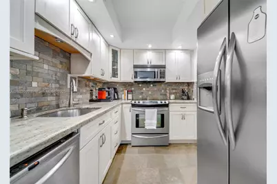 1200 West Ave #PH-15, Miami Beach, FL 33139 - Photo 7