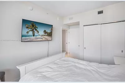 16385 Biscayne Blvd #3016, North Miami Beach, FL 33160 - Photo 27