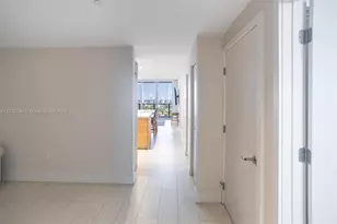 16385 Biscayne Blvd, North Miami Beach, FL 33160 - Photo 25