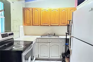 3135 NW 86th St, Miami, FL 33147 - Photo 7