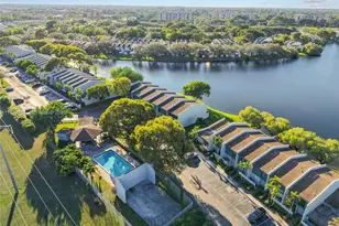 1064 NW 97th Ave, Pembroke Pines, FL 33024 - Photo 43