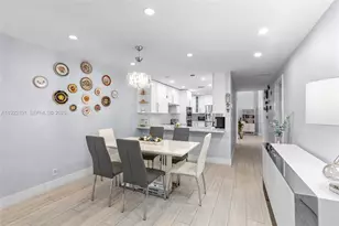 1064 NW 97th Ave, Pembroke Pines, FL 33024 - Photo 7