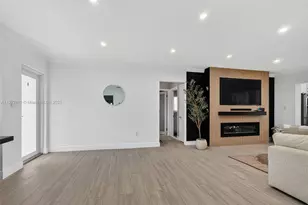 1510 NW 176th Terrace, Miami Gardens, FL 33169 - Photo 5