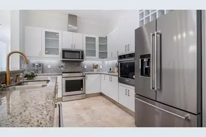 3559 Forest View Cir, Dania Beach, FL 33312 - Photo 9