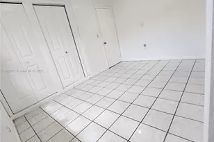 1340 NE 146th St, Miami, FL 33161 - Photo 5