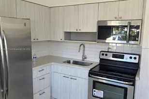 1340 NE 146th St, Miami, FL 33161 - Photo 7