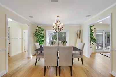 608 Middle River Dr, Fort Lauderdale, FL 33304 - Photo 15