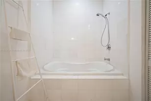 2001 Meridian Ave, Miami Beach, FL 33139 - Photo 15