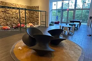 16385 Biscayne Blvd, North Miami Beach, FL 33160 - Photo 23