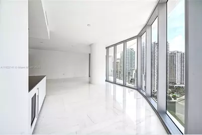 300 S Biscayne Boulevard Way #1907W, Miami, FL 33131 - Photo 15