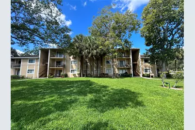301 Palm Way #104, Pembroke Pines, FL 33025 - Photo 39