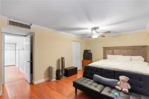 1523 NW 113th Way, Pembroke Pines, FL 33026 - Photo 23
