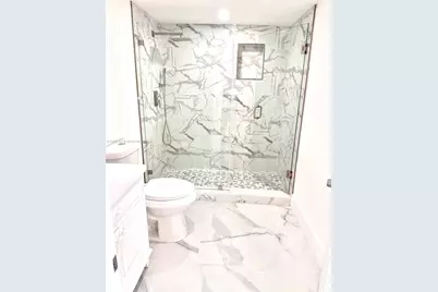 712 Hialeah Dr, Hialeah, FL 33010 - Photo 9