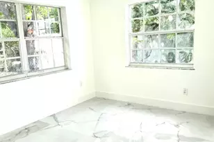 712 Hialeah Dr, Hialeah, FL 33010 - Photo 11