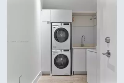 102 24th St #PH-1613, Miami Beach, FL 33139 - Photo 45