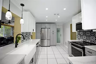 4905 NW 49th Rd, Tamarac, FL 33319 - Photo 5