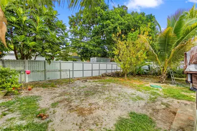 1341 NW 132nd St, Miami, FL 33167 - Photo 45