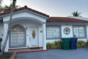 17652 NW 76th Ct, Hialeah, FL 33015 - Photo 1