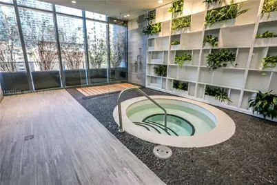 45 SW 9th St #2201, Miami, FL 33130 - Photo 29