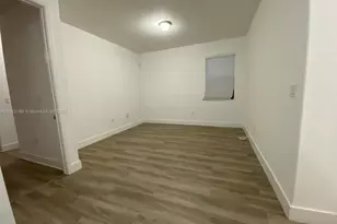 9823 W 34th Ln, Hialeah, FL 33018 - Photo 27