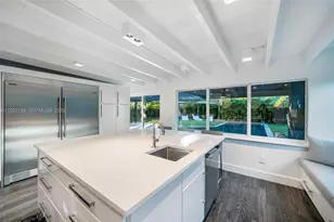 10618 NE 11th Ct, Miami Shores, FL 33138 - Photo 13