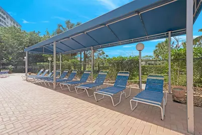 4001 Hillcrest Dr #609, Hollywood, FL 33021 - Photo 13