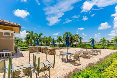 4001 Hillcrest Dr #609, Hollywood, FL 33021 - Photo 19