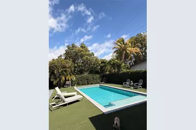 12125 NE 2nd Ave, North Miami, FL 33161 - Photo 3