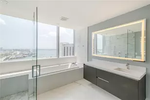 851 NE 1st Ave, Miami, FL 33132 - Photo 21