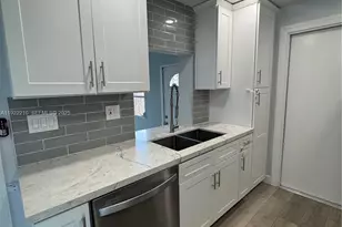 6868 NW 28th St, Sunrise, FL 33313 - Photo 5